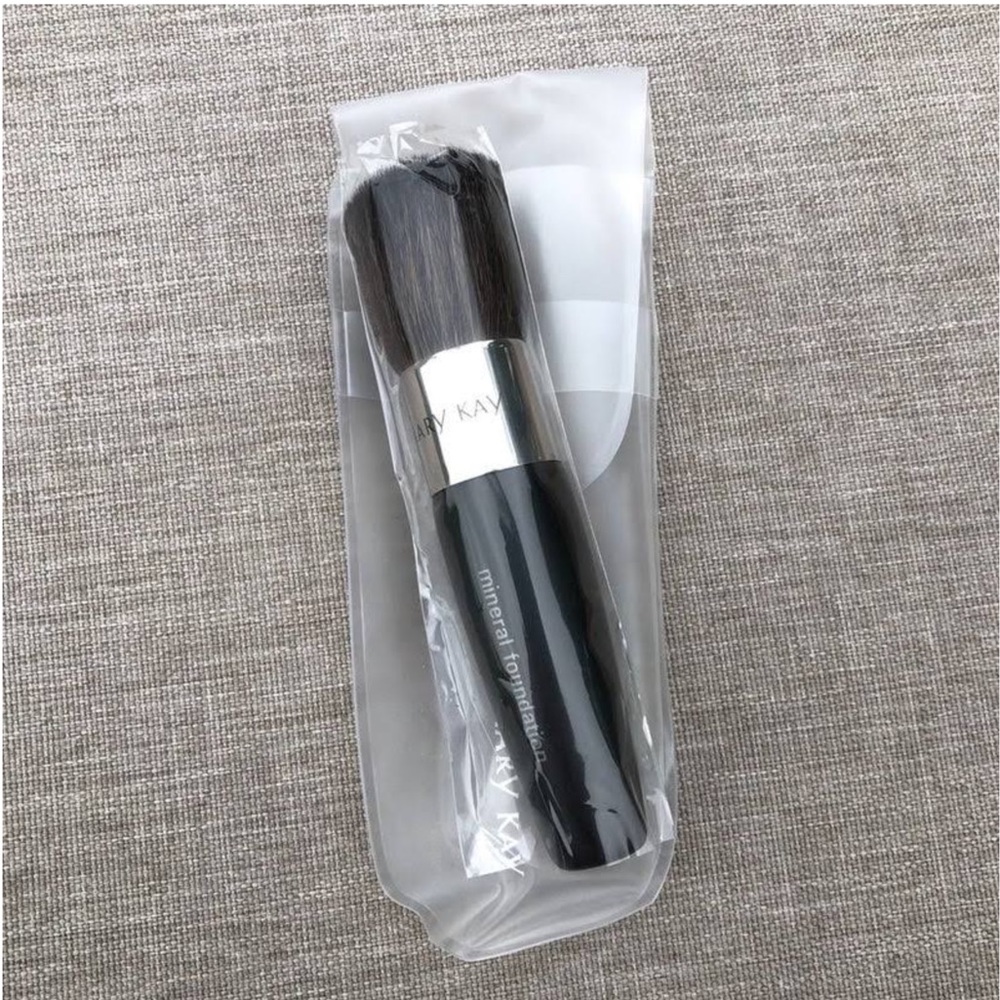 ✨Mary Kay Foundation Brush✨